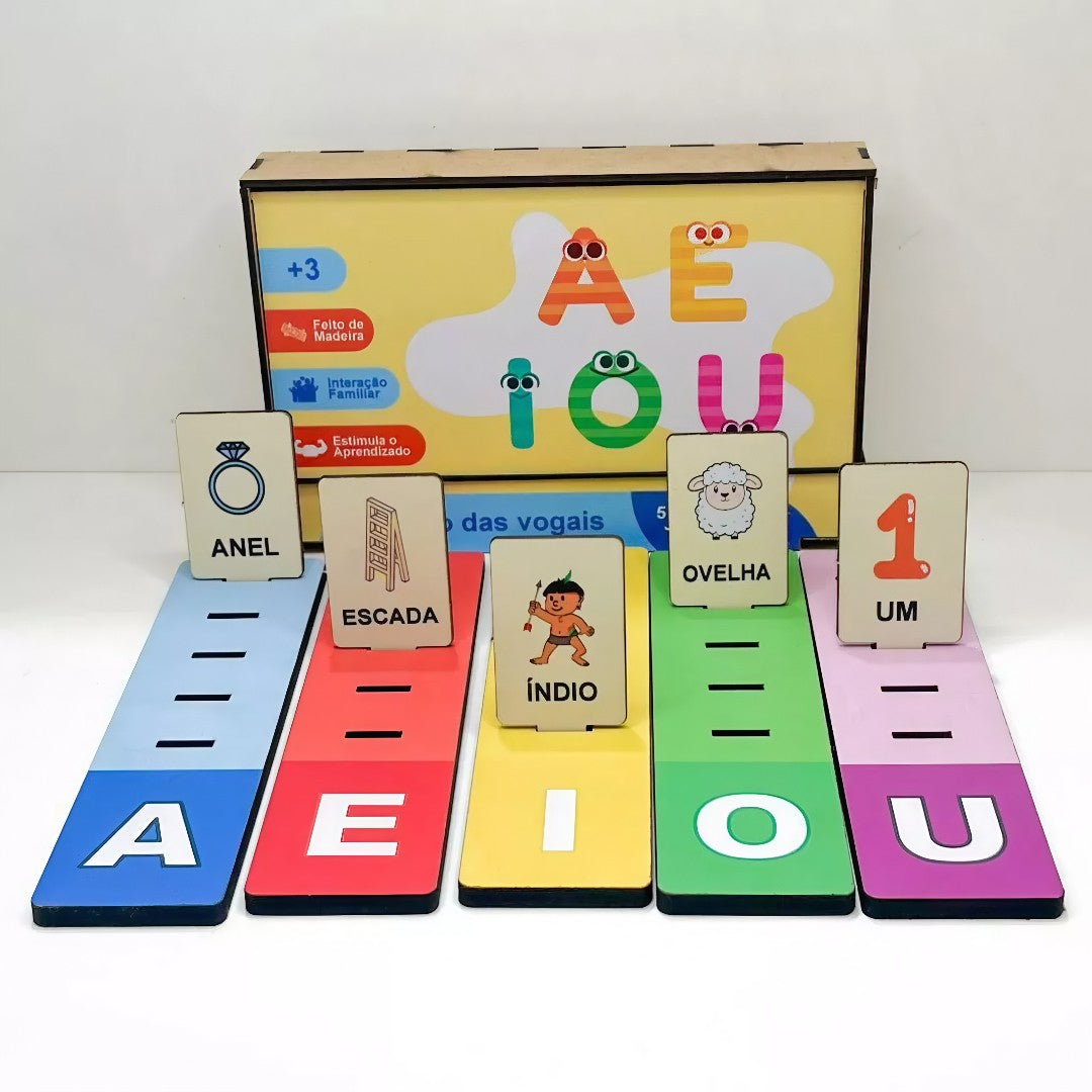 🧩 AEIOU Play™ – Jogo Pedagógico Montessori de Vogais em MDF