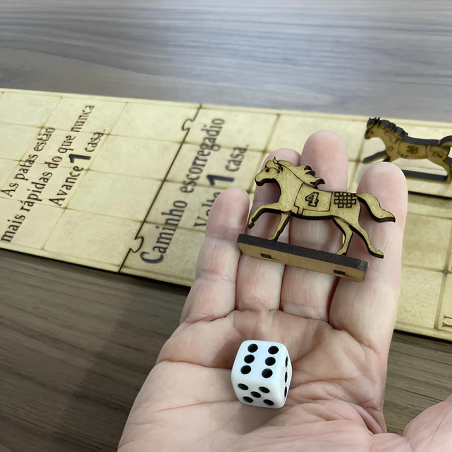 Jogo de Tabuleiro - Pista de Corrida de Cavalos
